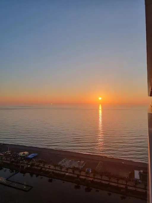 Აპარტამენტი Მერიოტში Apartment Batumi