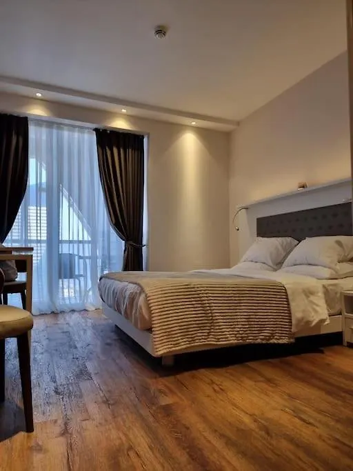 Აპარტამენტი Მერიოტში Apartment Batumi 0*,